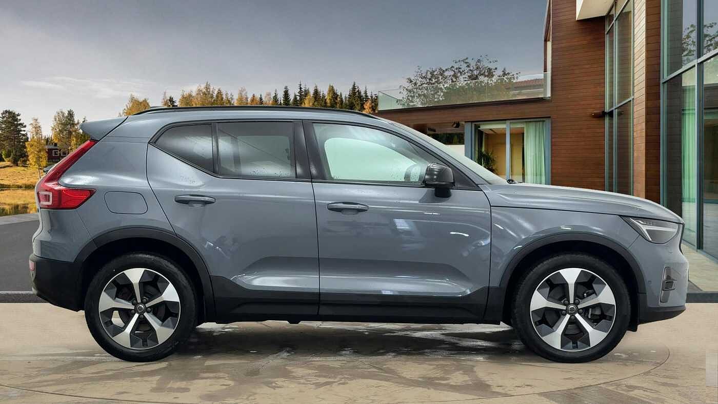 Used Volvo XC40 2022 for sale - 77353716: Photo 2