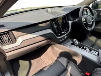 Used Volvo XC60 2024 for sale - 74914919: Photo