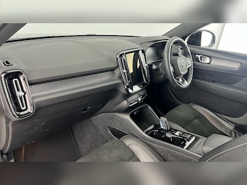 Used Volvo XC40 2022 for sale - 78748136: Photo
