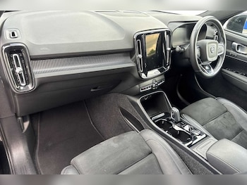 Used Volvo XC40 2021 for sale - 75467497: Photo