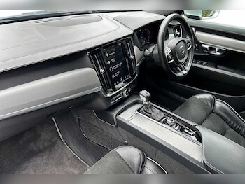 Used Volvo S90 2019 for sale - 78027939: Photo