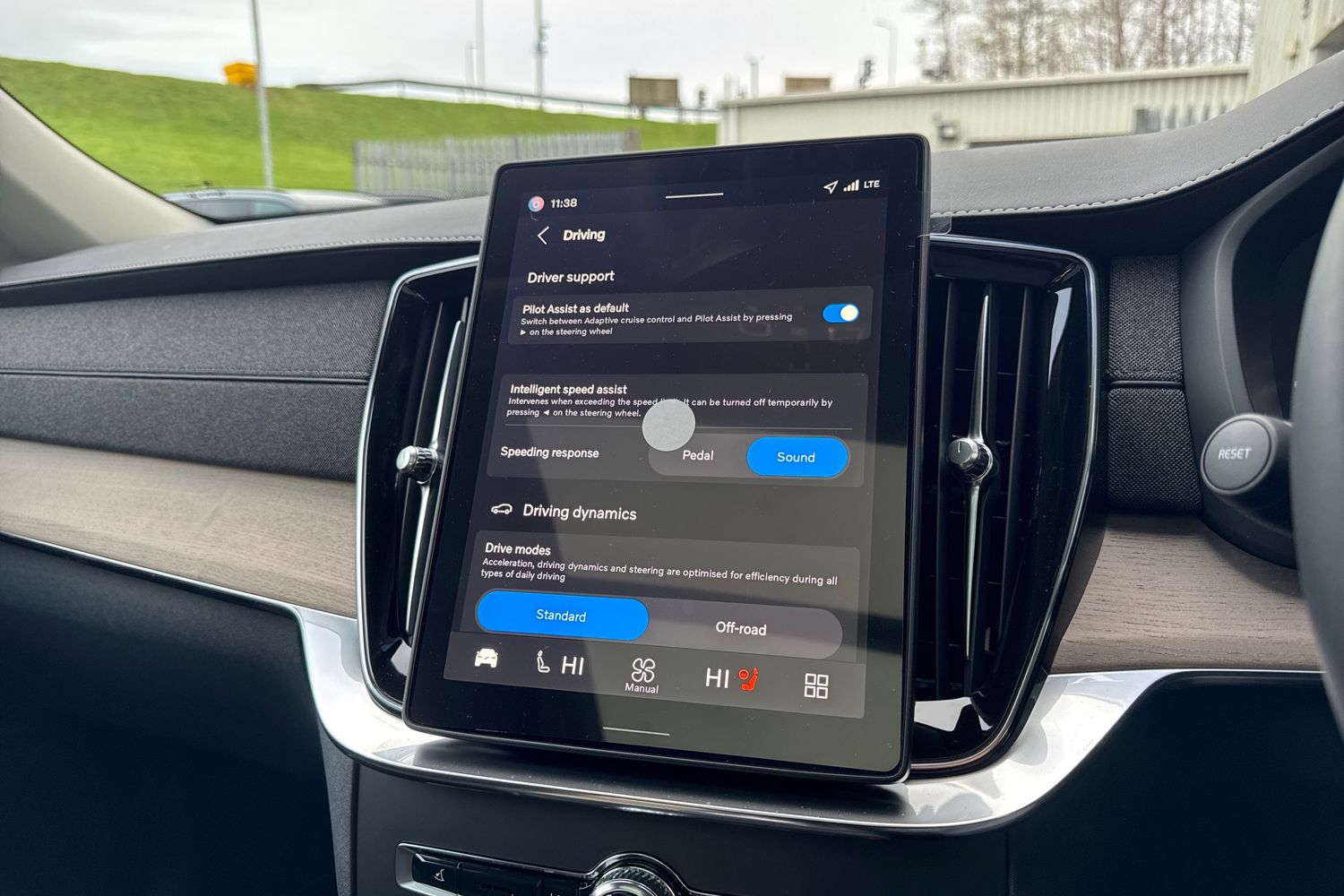 Used Volvo XC90 2025 for sale - 76796365: Photo 28