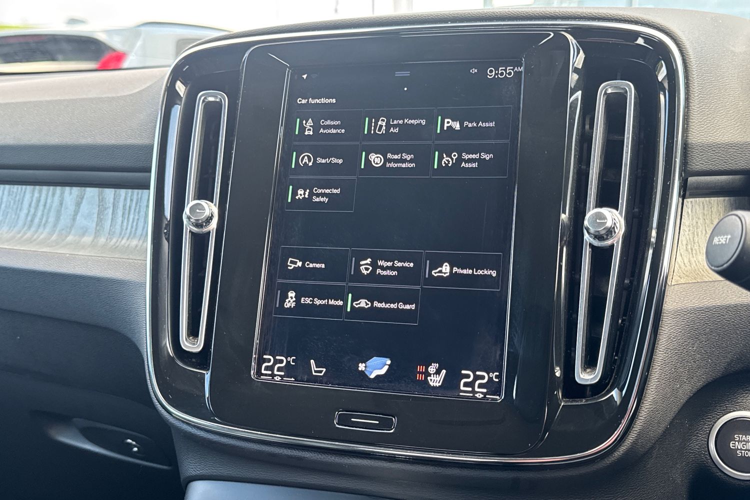 Used Volvo XC40 2020 for sale - 76393679: Photo 24