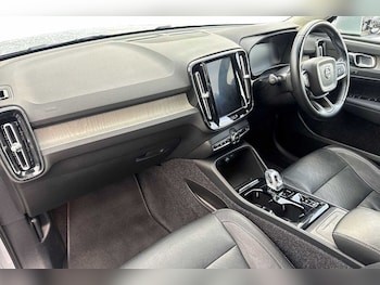 Used Volvo XC40 2020 for sale - 76393679: Photo