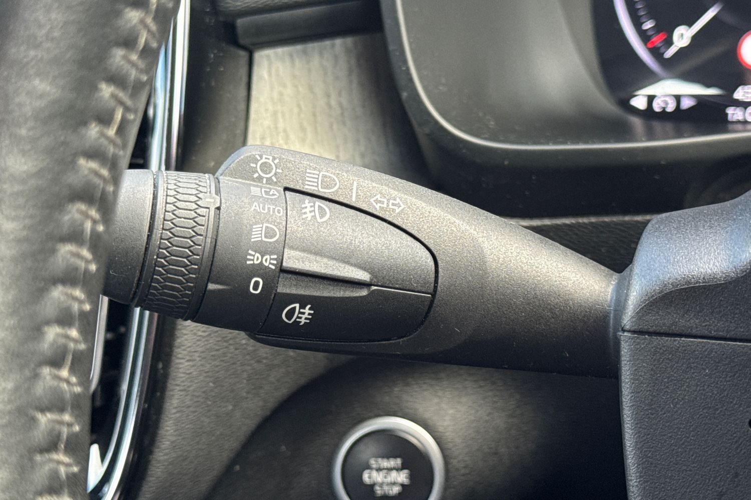 Used Volvo XC40 2020 for sale - 76393679: Photo 32