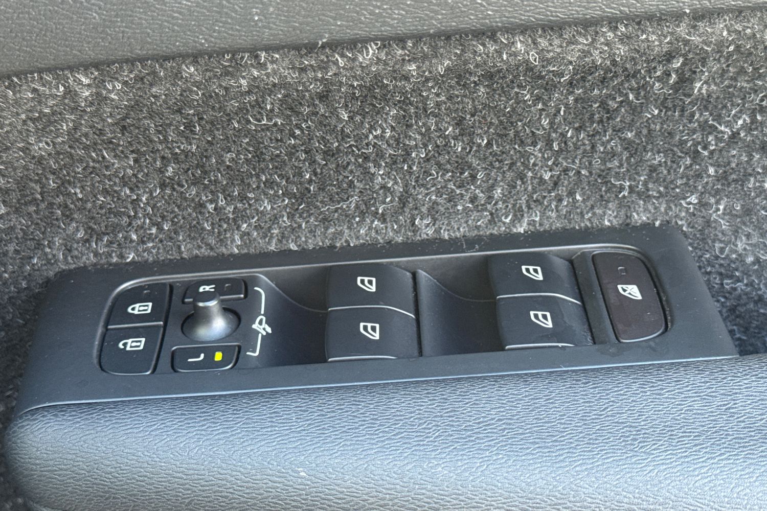 Used Volvo XC40 2020 for sale - 76393679: Photo 35