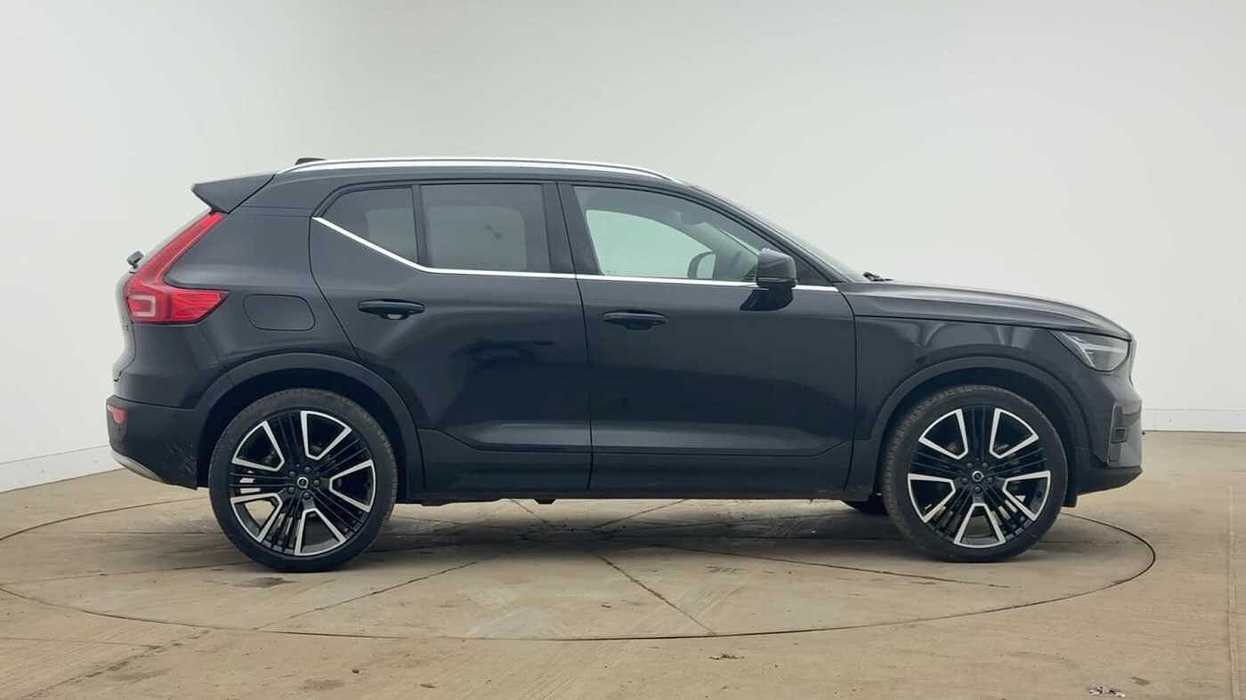 Used Volvo XC40 2025 for sale - 77702726: Photo 2