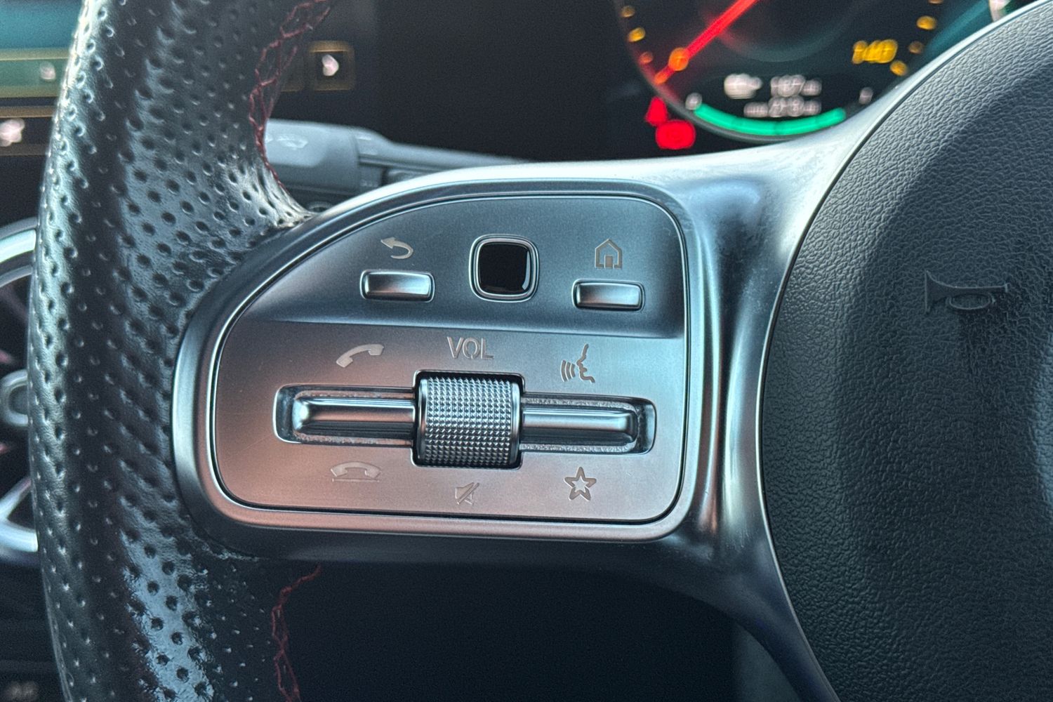 Used Mercedes-Benz EQA 2021 for sale - 76595287: Photo 11