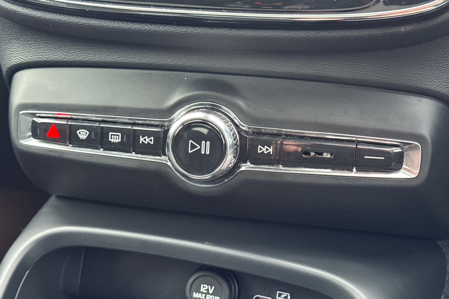 Used Volvo C40 2022 for sale - 76881735: Photo 14