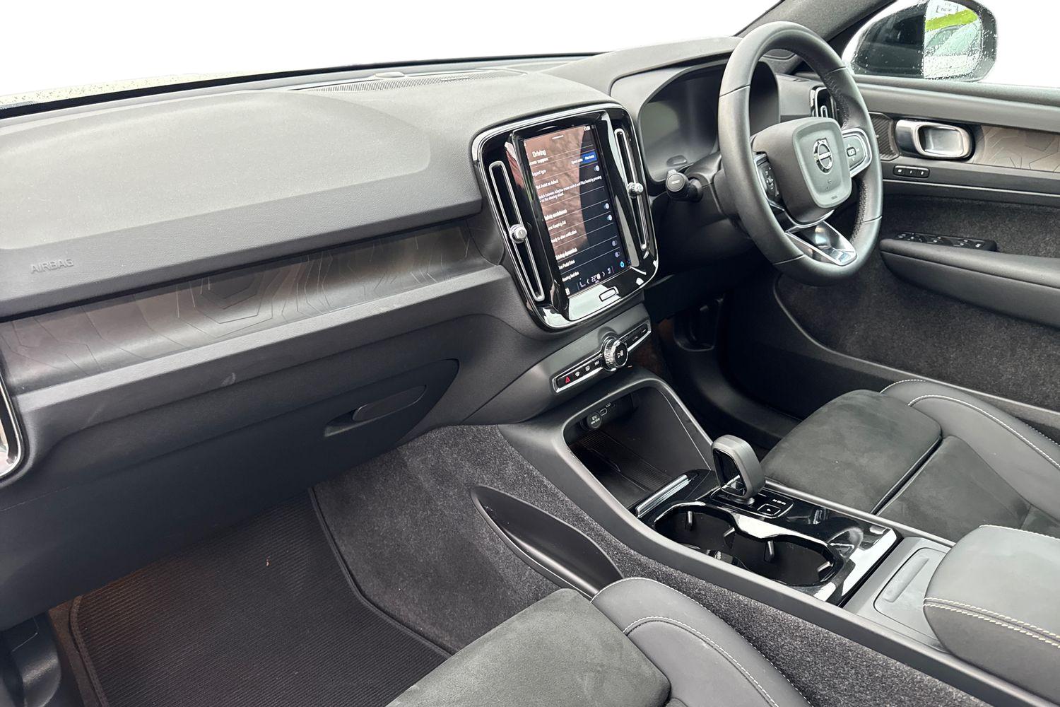 Used Volvo C40 2022 for sale - 76881735: Photo 2