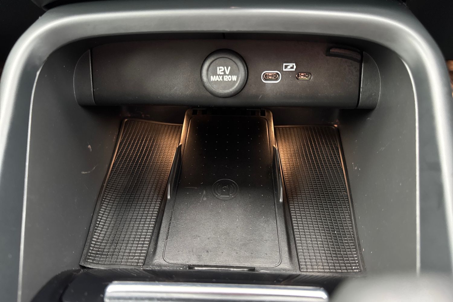 Used Volvo C40 2022 for sale - 76881735: Photo 32