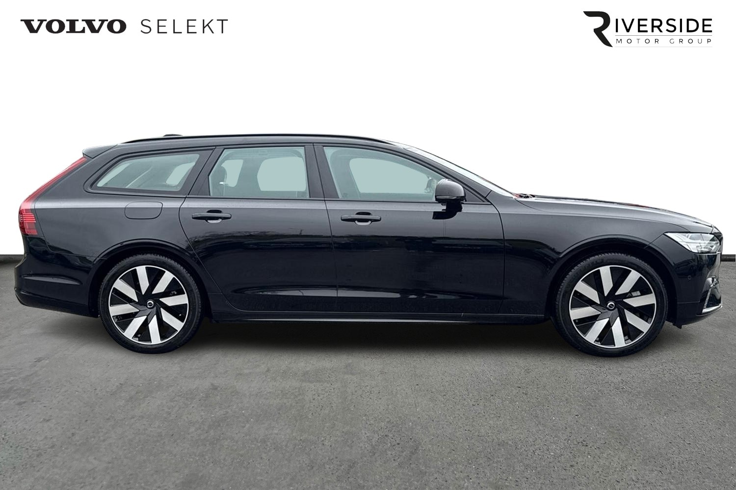 Used Volvo V90 2025 for sale - 77225077: Photo 4