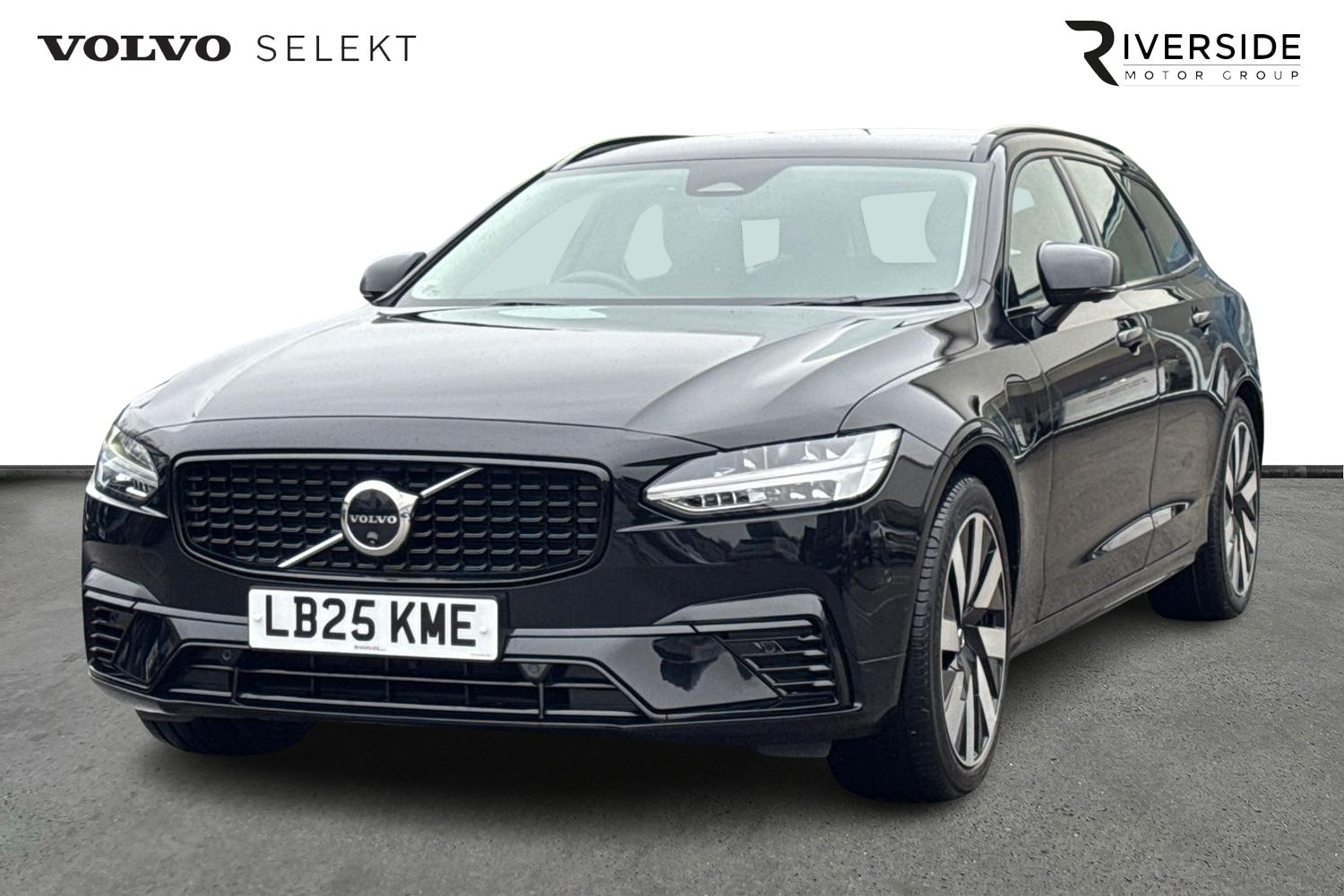 Used Volvo V90 2025 for sale - 77225077: Photo 9