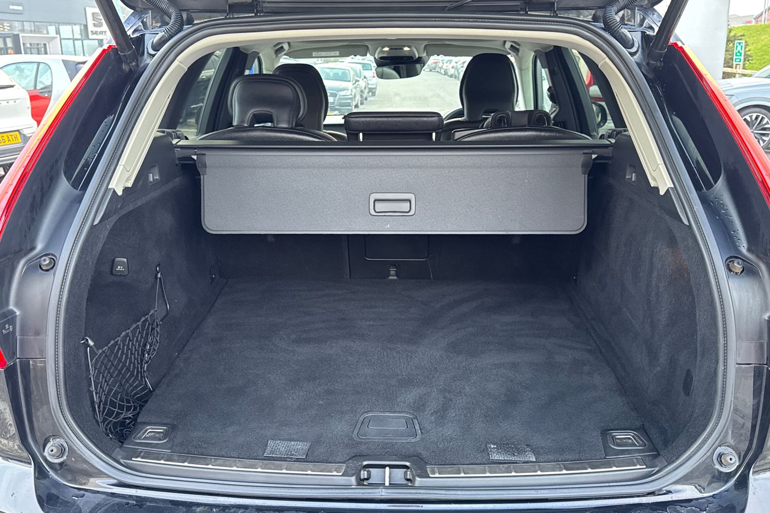 Used Volvo XC60 2019 for sale - 77618981: Photo 8