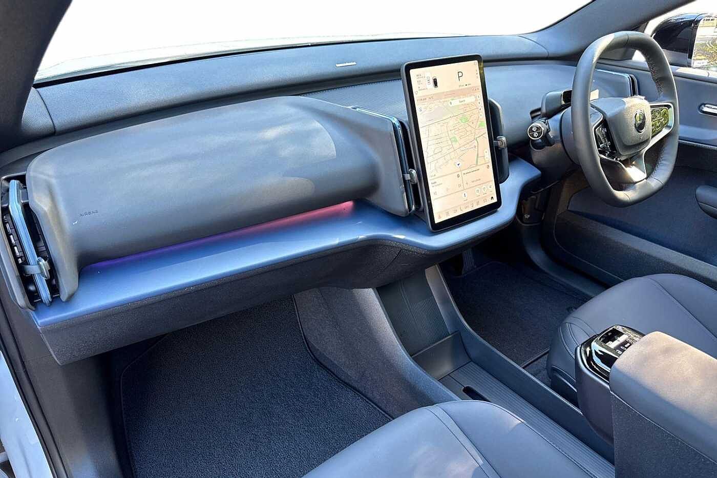 Used Volvo EX30 2025 for sale - 76244555: Photo 2