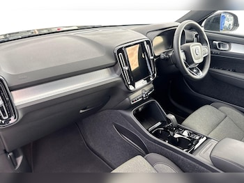 Used Volvo XC40 2023 for sale - 77833467: Photo