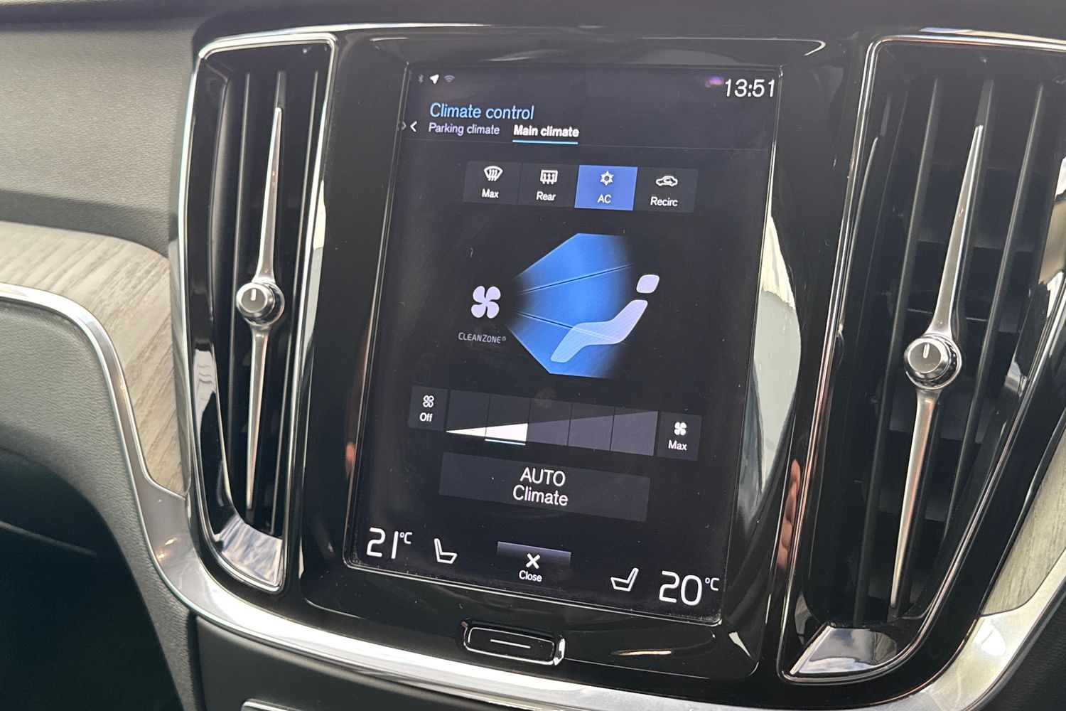 Used Volvo V60 2020 for sale - 76544561: Photo 26