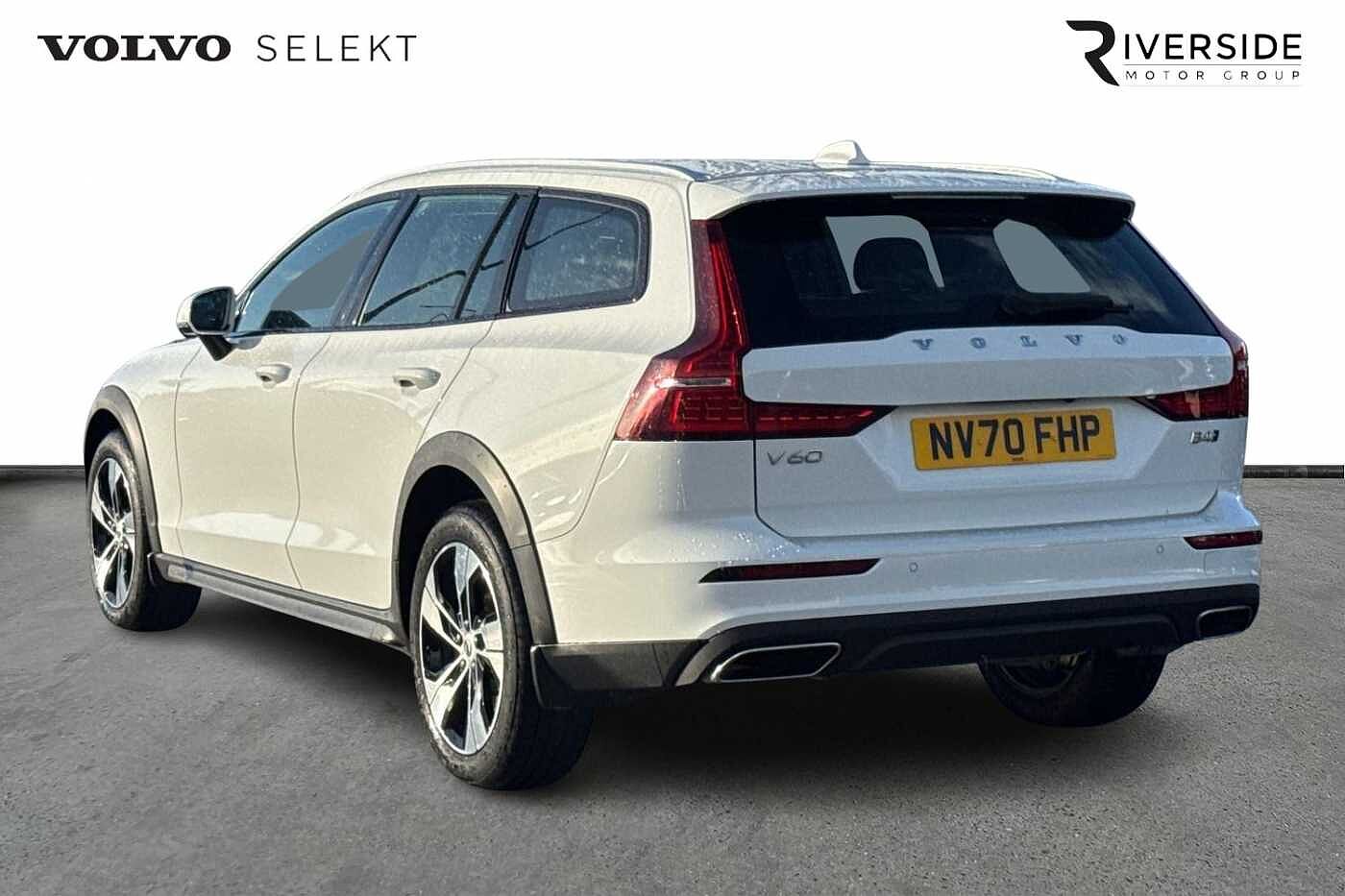 Used Volvo V60 2020 for sale - 76544561: Photo 3