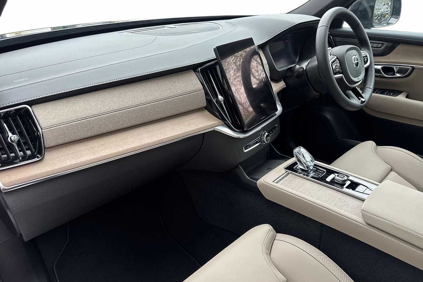 Used Volvo XC90 2025 for sale - 76738097: Photo 3