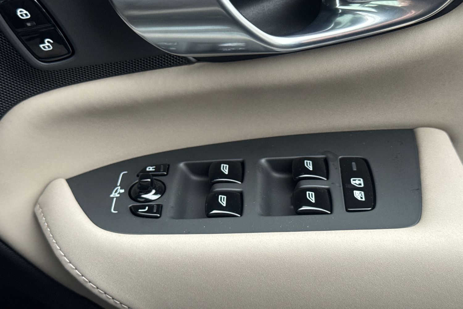 Used Volvo XC90 2025 for sale - 76738097: Photo 35