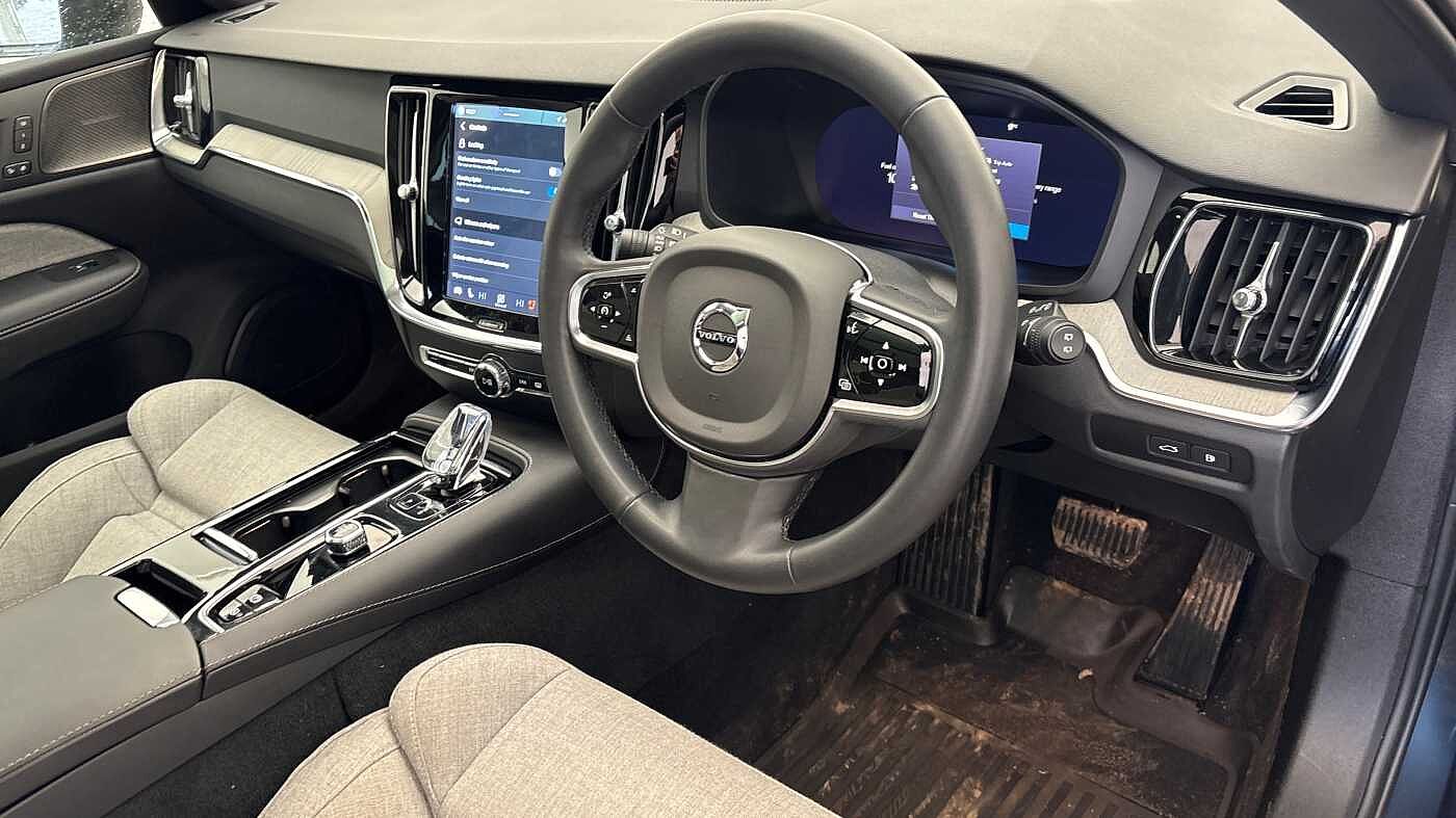 Used Volvo V60 2024 for sale - 77702719: Photo 9