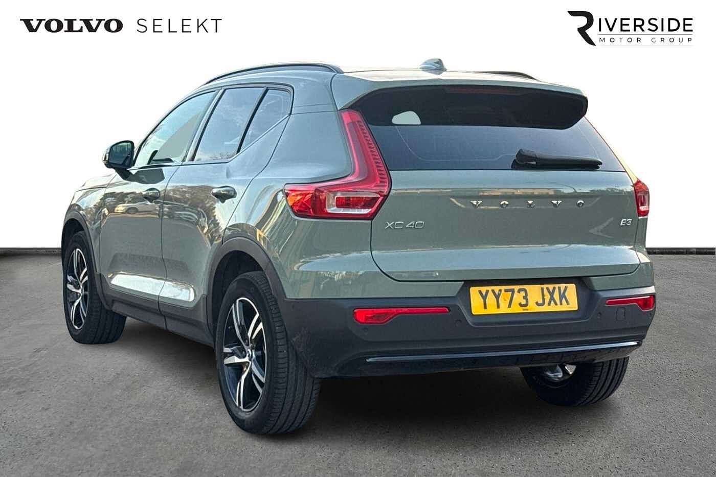Used Volvo XC40 2023 for sale - 76881672: Photo 3