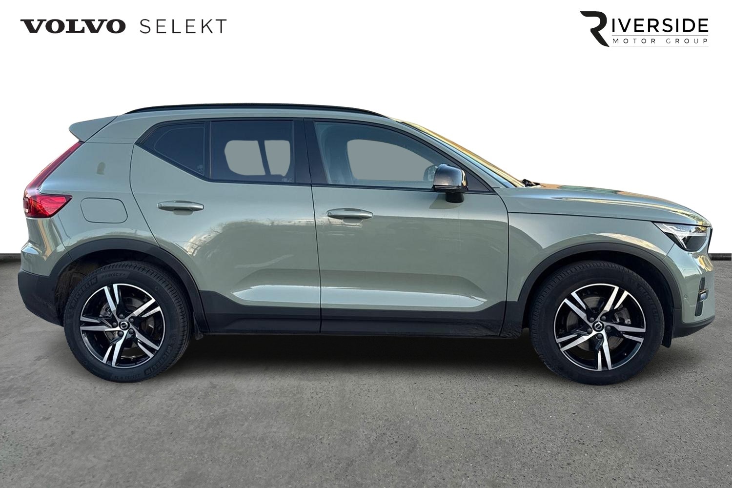 Used Volvo XC40 2023 for sale - 76881672: Photo 4