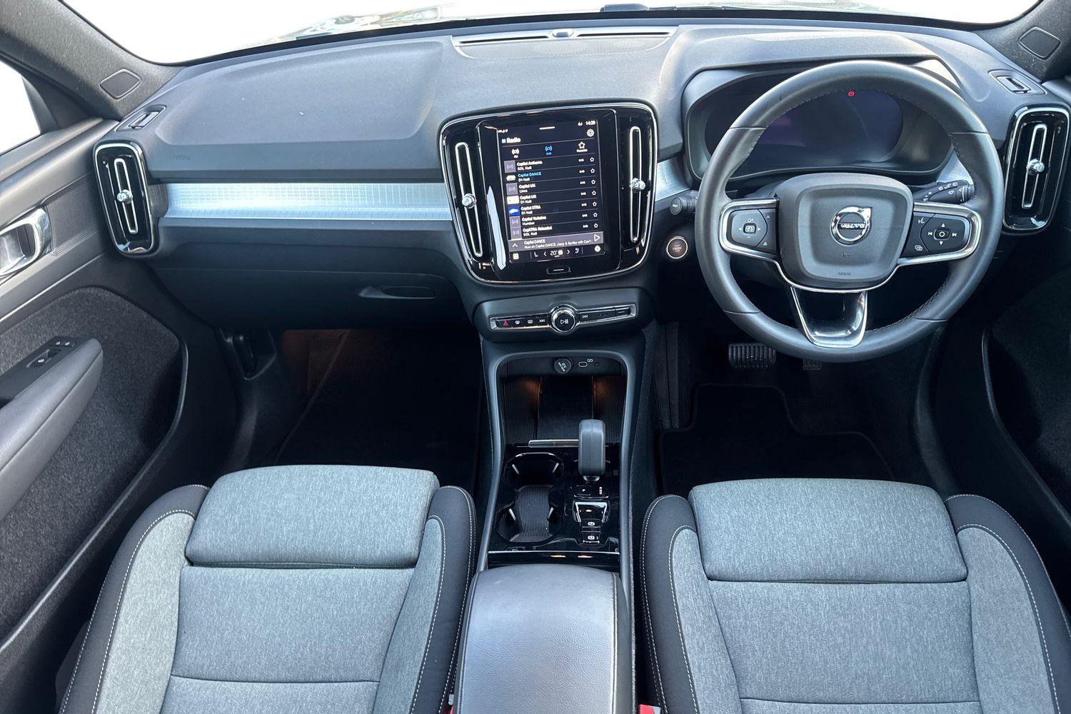 Used Volvo XC40 2023 for sale - 76881672: Photo 6