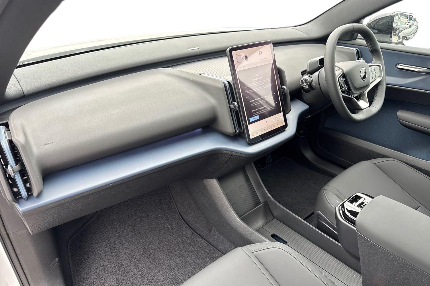 Used Volvo EX30 2025 for sale - 76079444: Photo 2