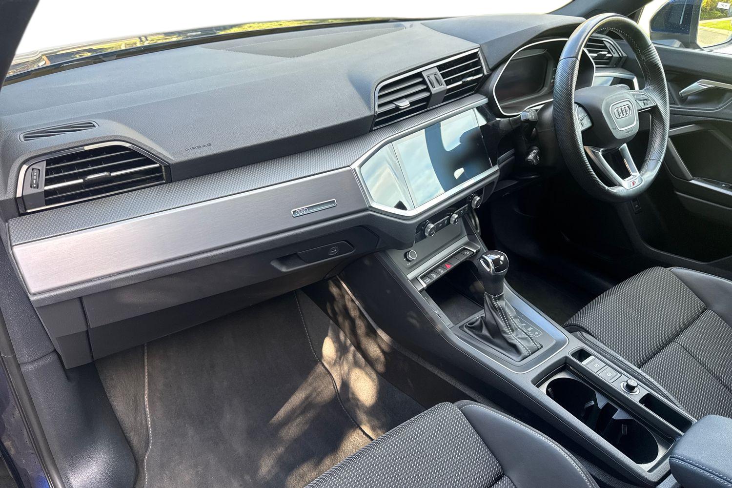 Used Audi Q3 2021 for sale - 75946803: Photo 2