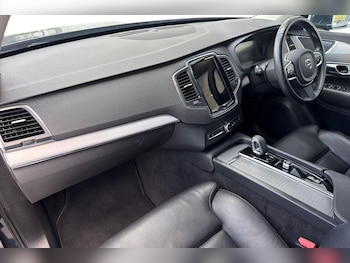 Used Volvo XC90 2022 for sale - 75702560: Photo