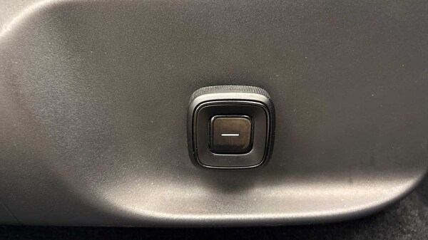 Used Volvo EX30 2024 for sale - 75595644: Photo 28