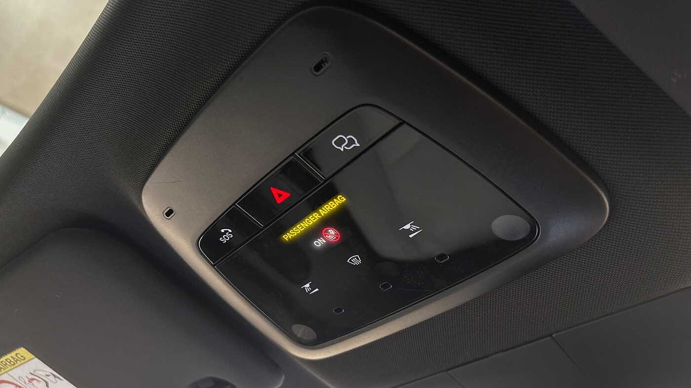 Vehicle 33