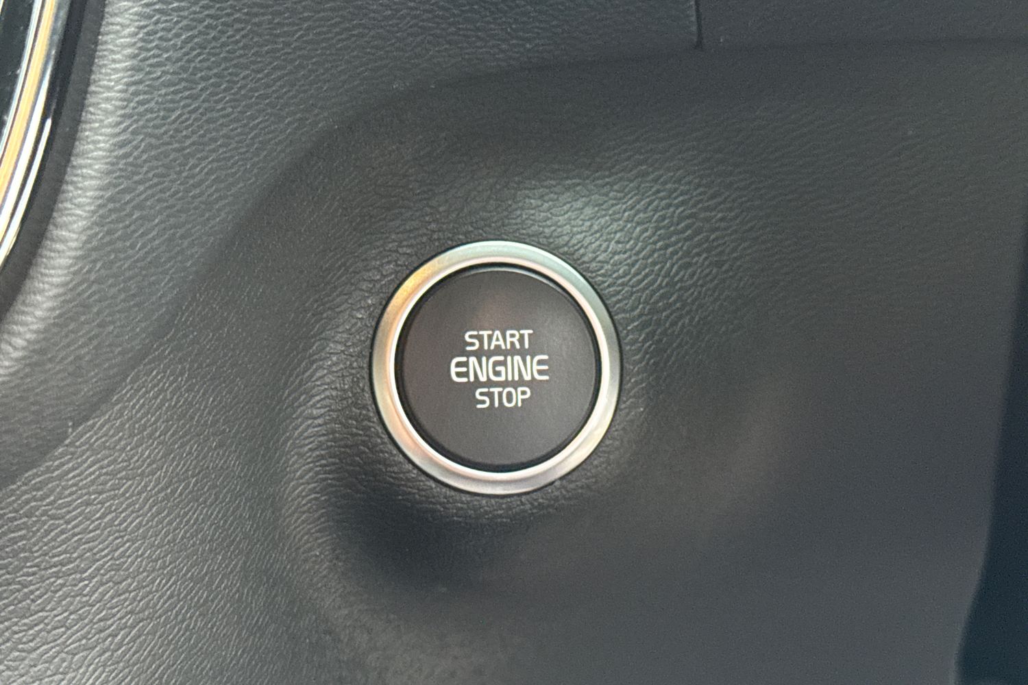 Used Volvo XC40 2022 for sale - 76959993: Photo 34