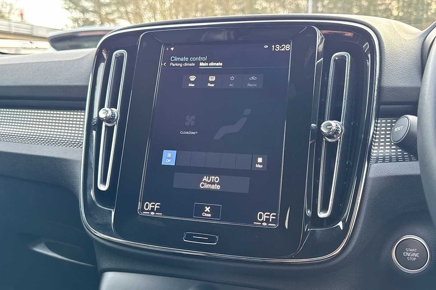 Used Volvo XC40 2022 for sale - 77013080: Photo 24