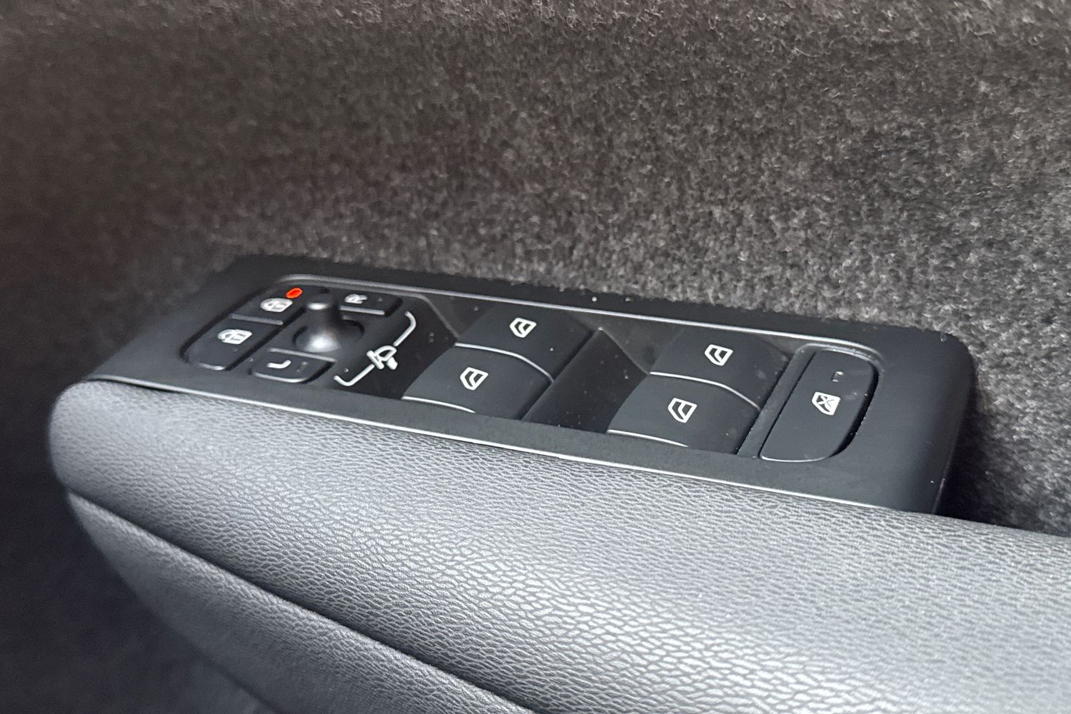 Used Volvo XC40 2022 for sale - 77013080: Photo 33