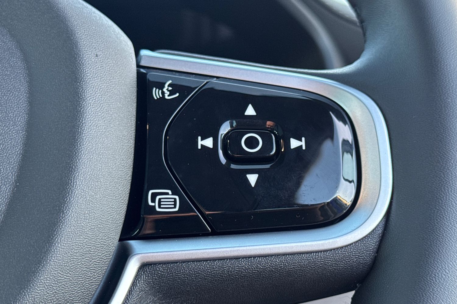 Used Volvo XC90 2025 for sale - 76796364: Photo 12