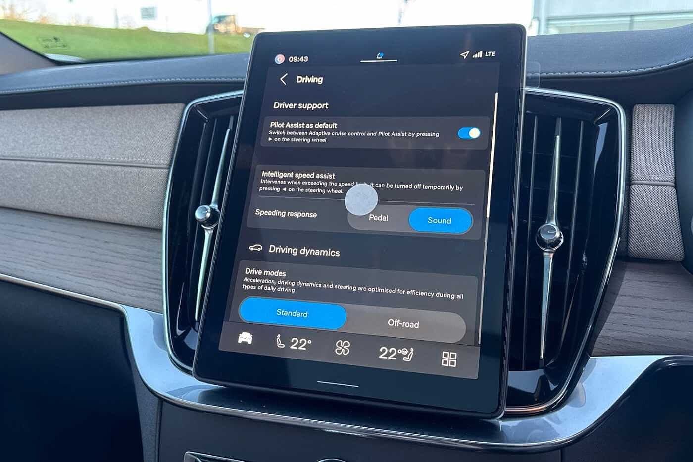 Used Volvo XC90 2025 for sale - 76796364: Photo 24