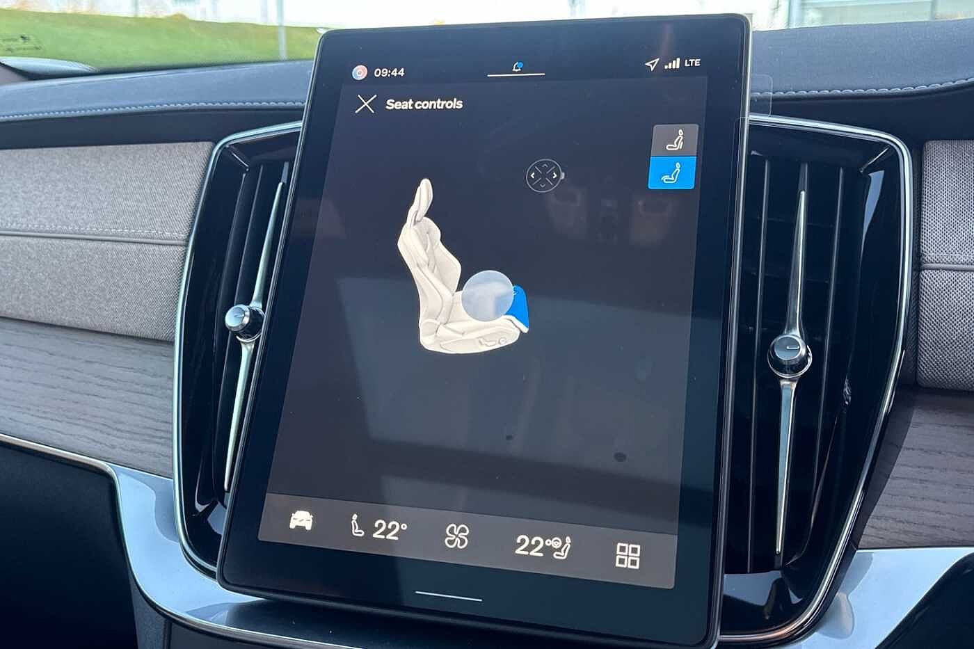 Used Volvo XC90 2025 for sale - 76796364: Photo 30