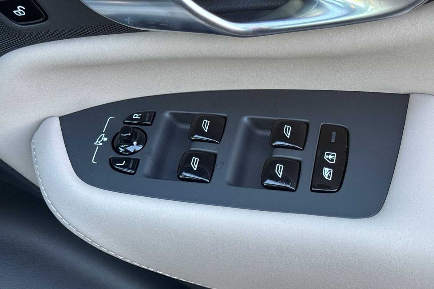 Used Volvo XC90 2025 for sale - 76796364: Photo 34