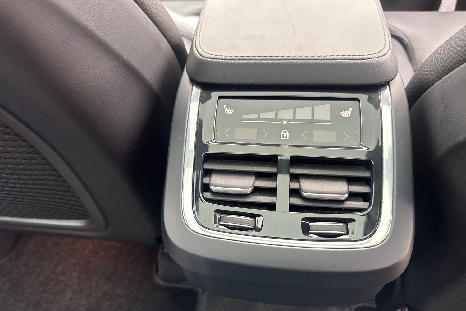 Used Volvo XC90 2024 for sale - 76079202: Photo 30