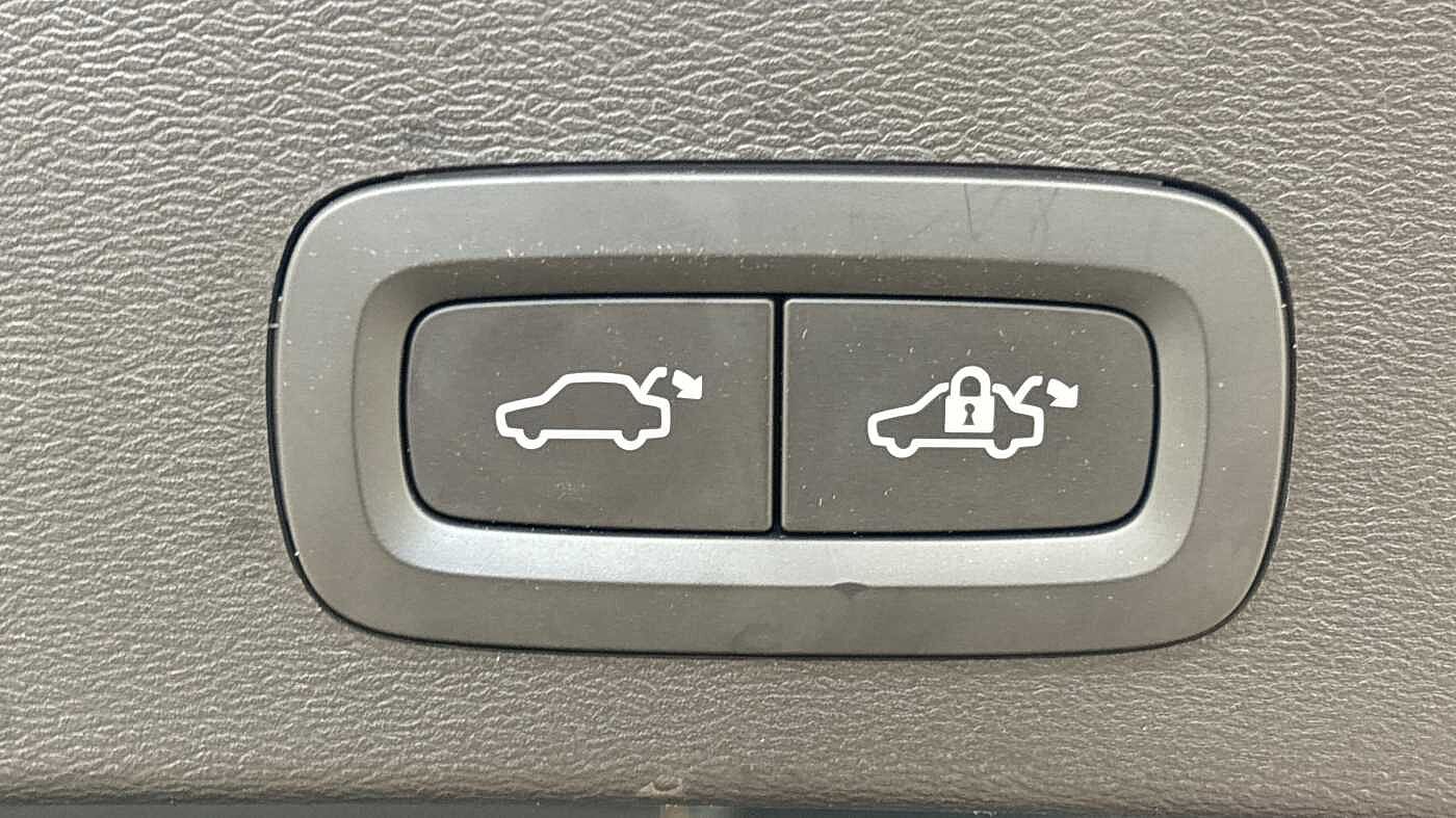 Used Volvo XC40 2022 for sale - 77353723: Photo 19