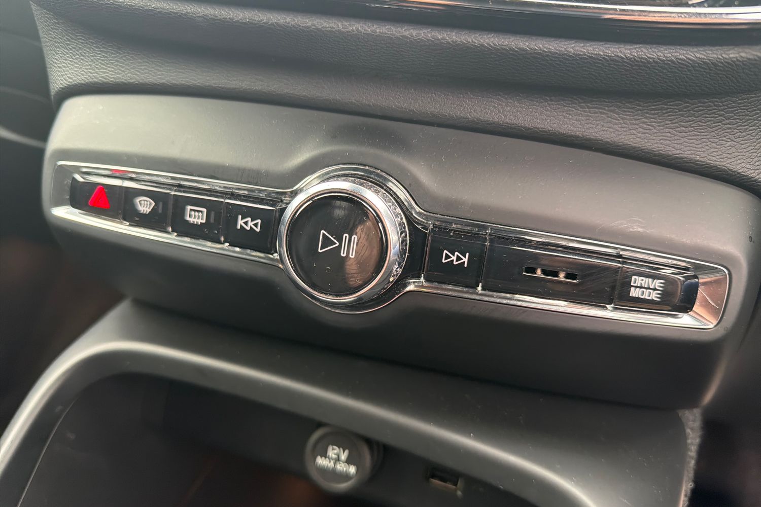 Used Volvo XC40 2021 for sale - 77950636: Photo 14