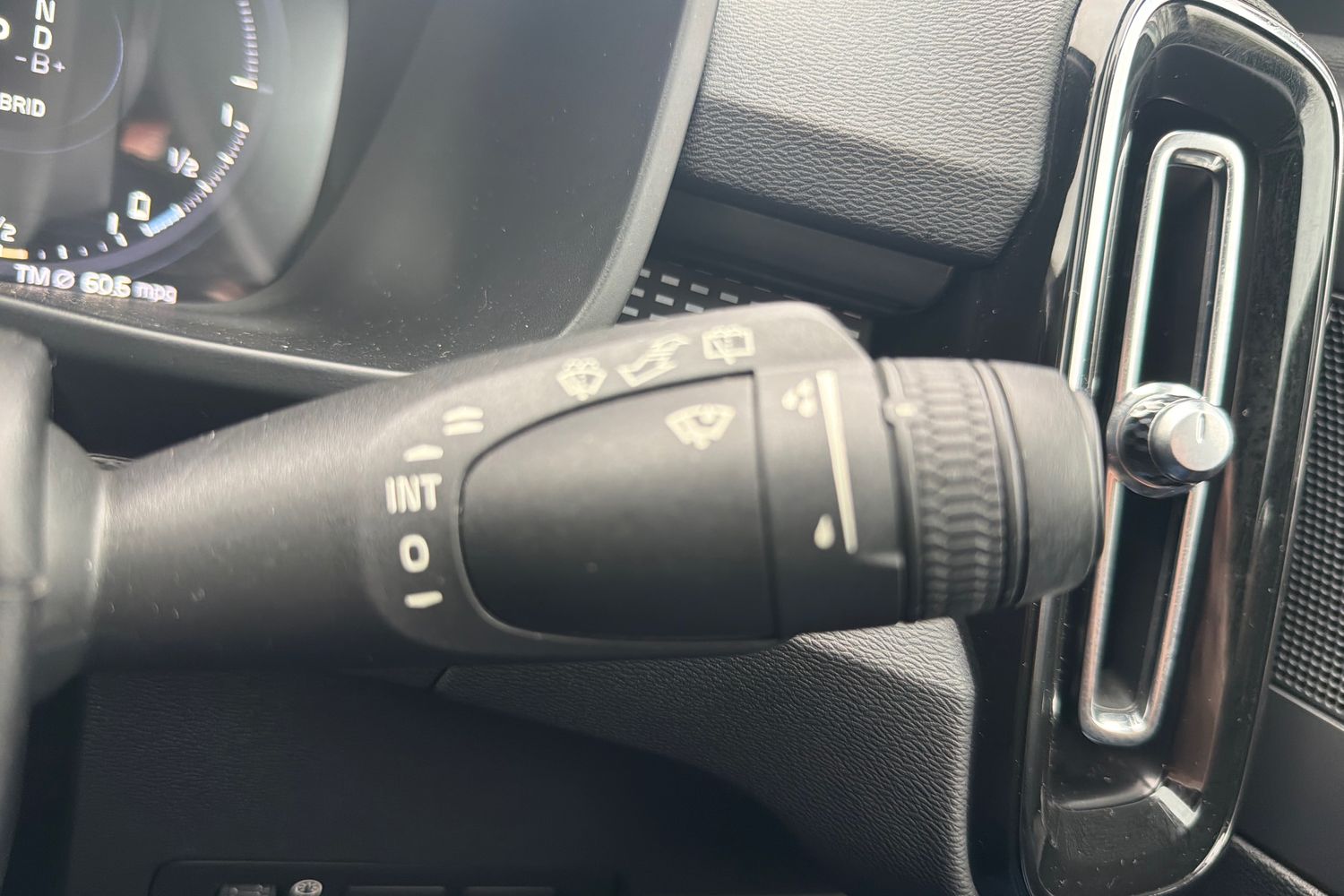 Used Volvo XC40 2021 for sale - 77950636: Photo 31