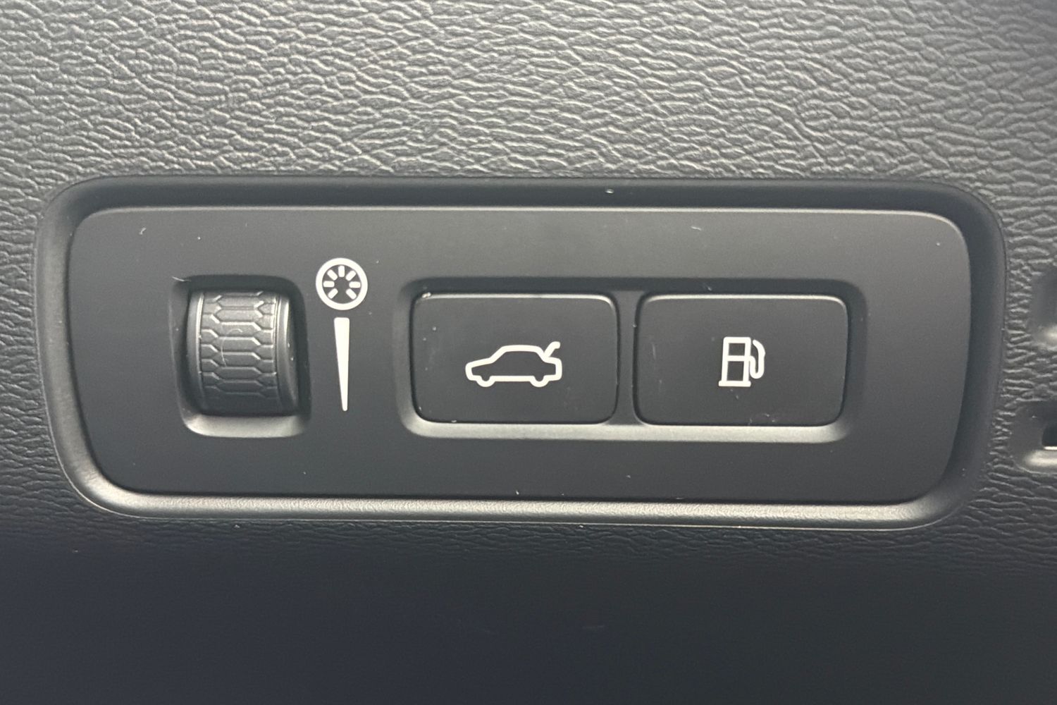 Used Volvo XC40 2021 for sale - 77950636: Photo 32