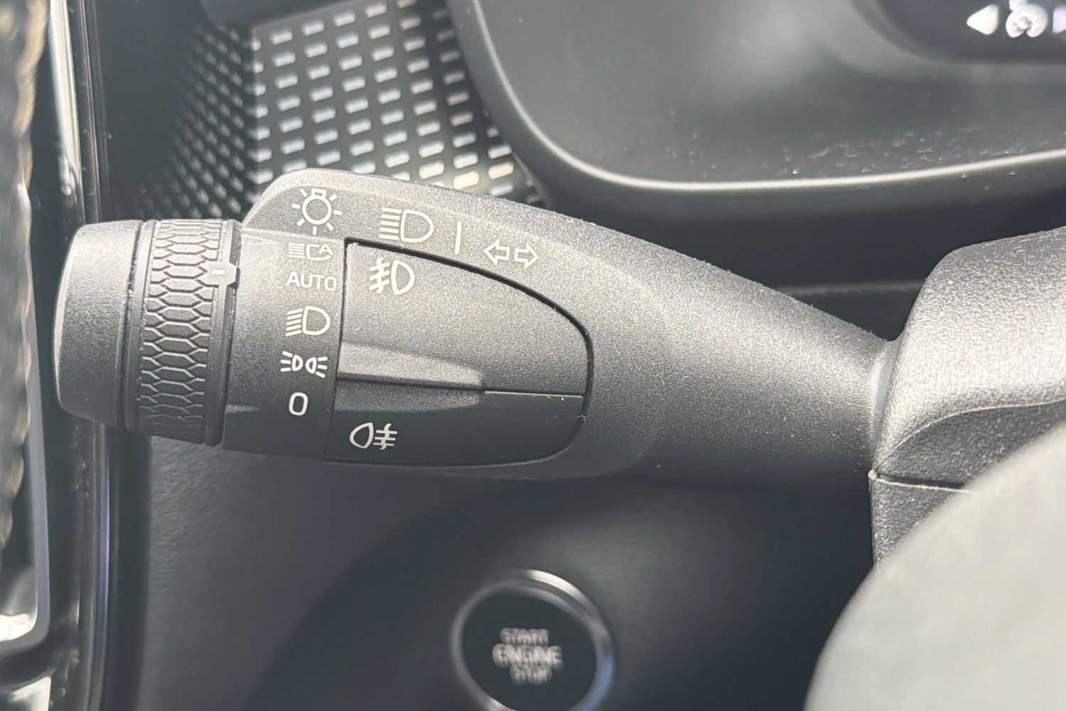 Used Volvo XC40 2021 for sale - 77950636: Photo 33