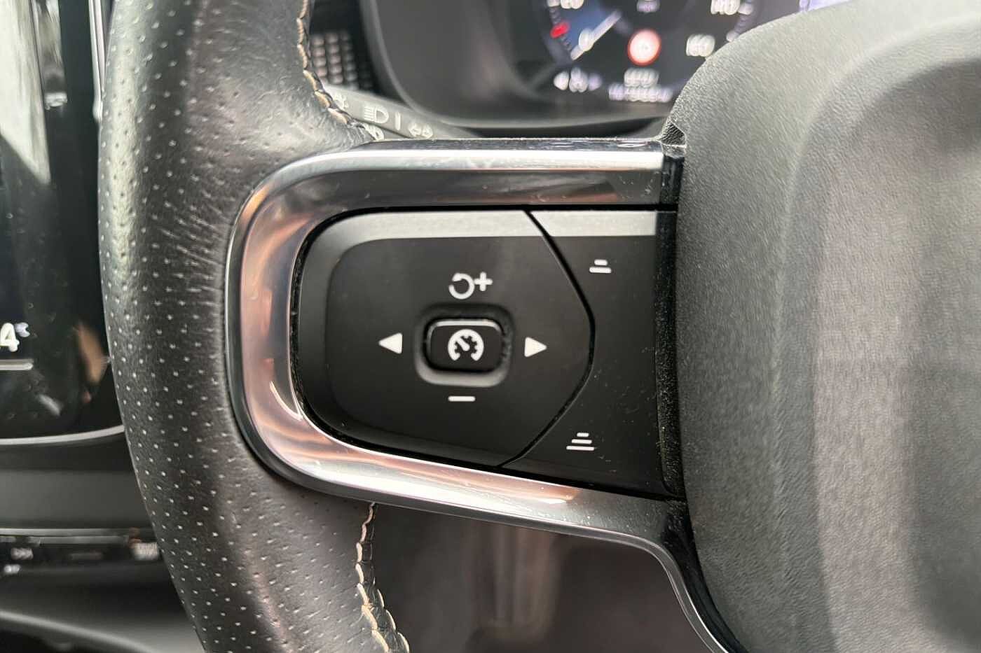 Used Volvo XC40 2021 for sale - 78027958: Photo 11