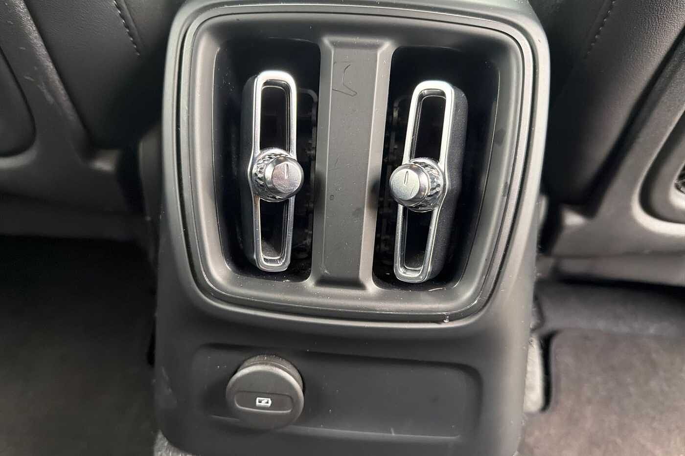 Used Volvo XC40 2021 for sale - 78027958: Photo 25