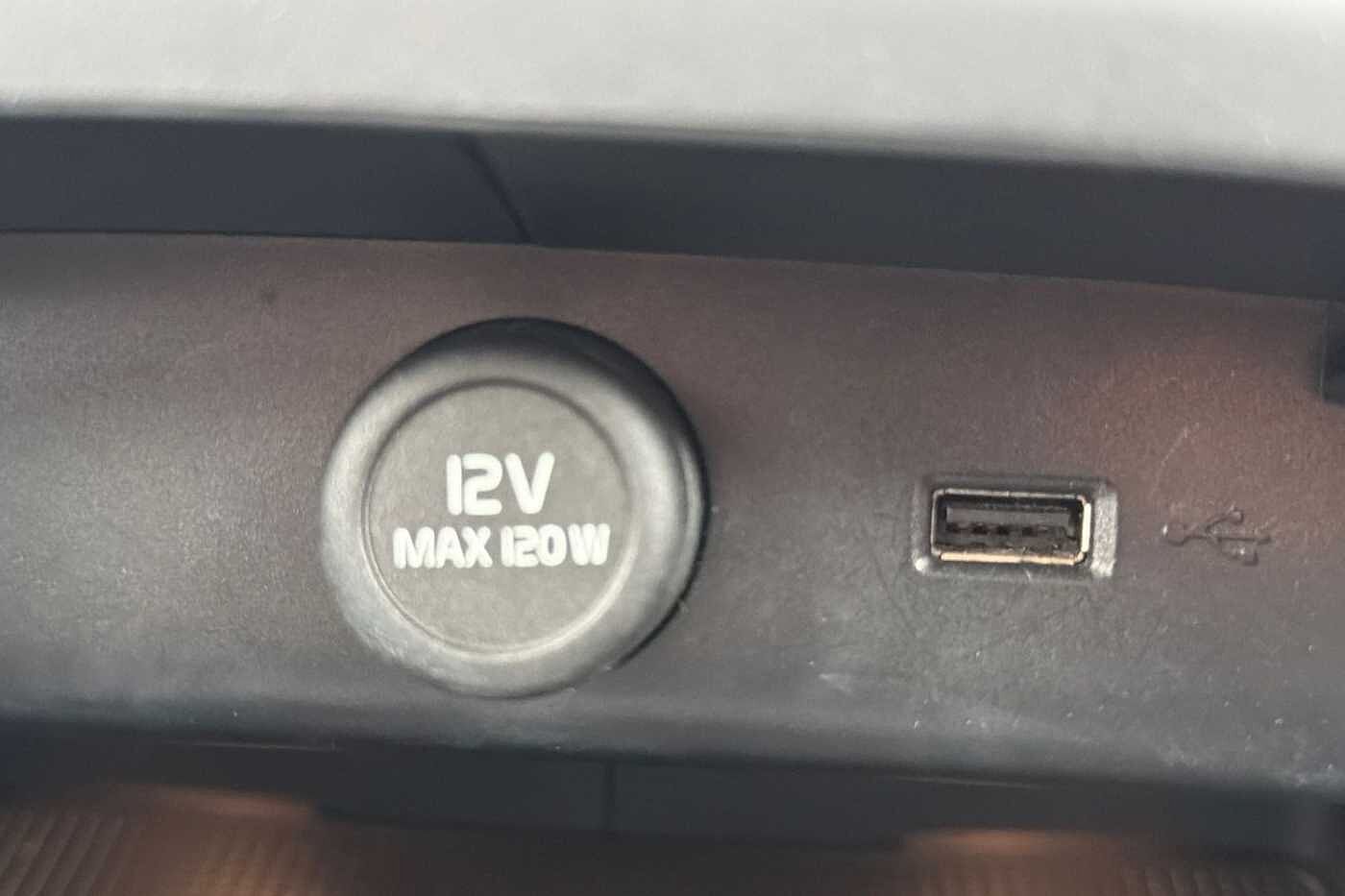 Used Volvo XC40 2021 for sale - 78027958: Photo 37