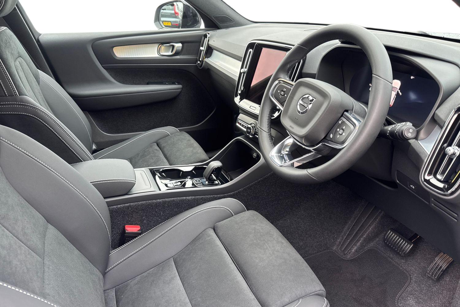 Used Volvo XC40 2025 for sale - 76614972: Photo 10